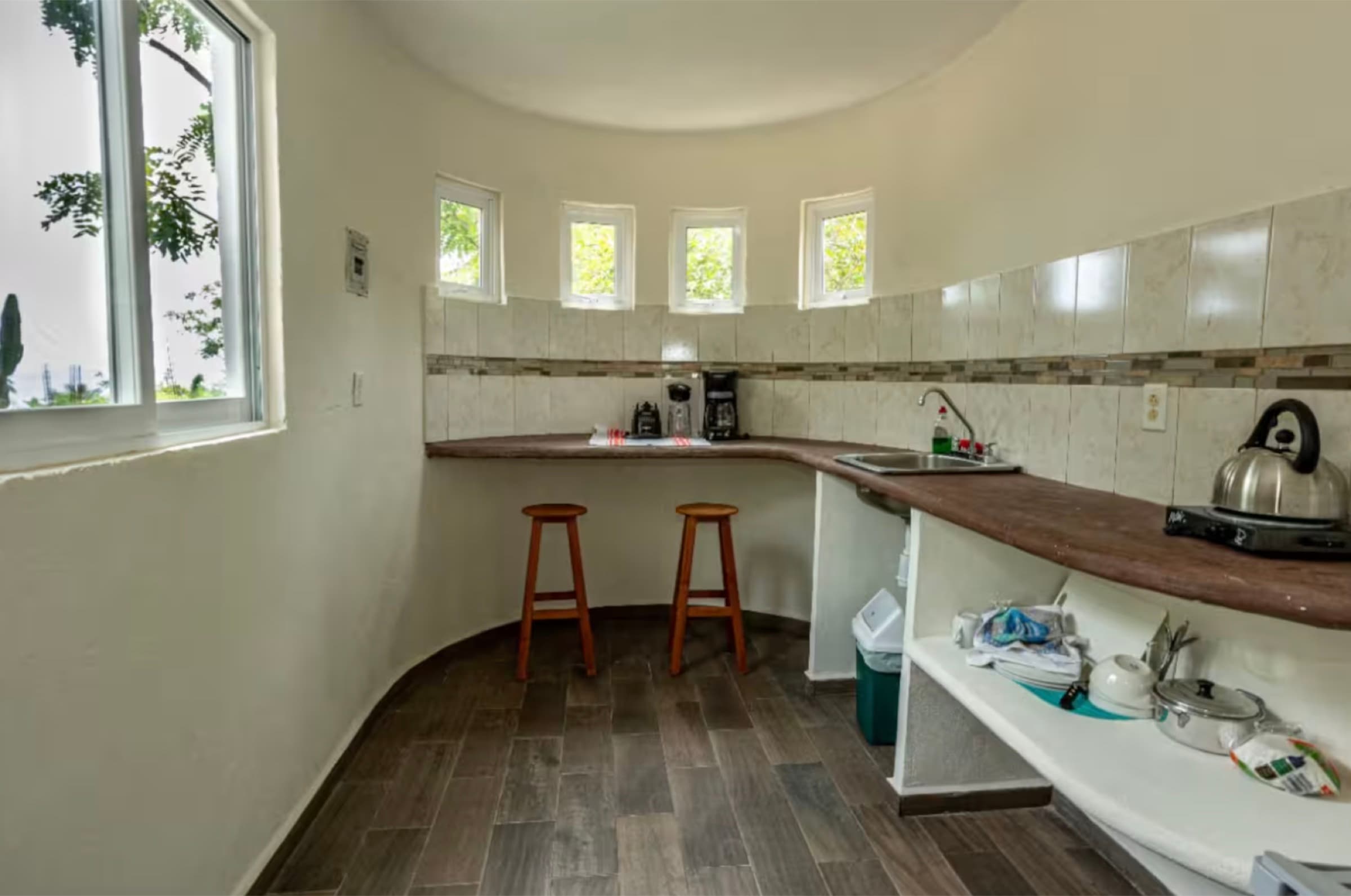 Curved kitchen